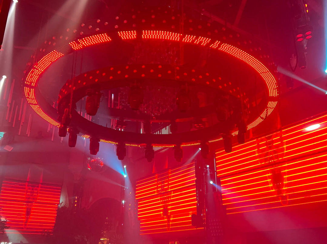 Strana-瓦拉塔港必去景点