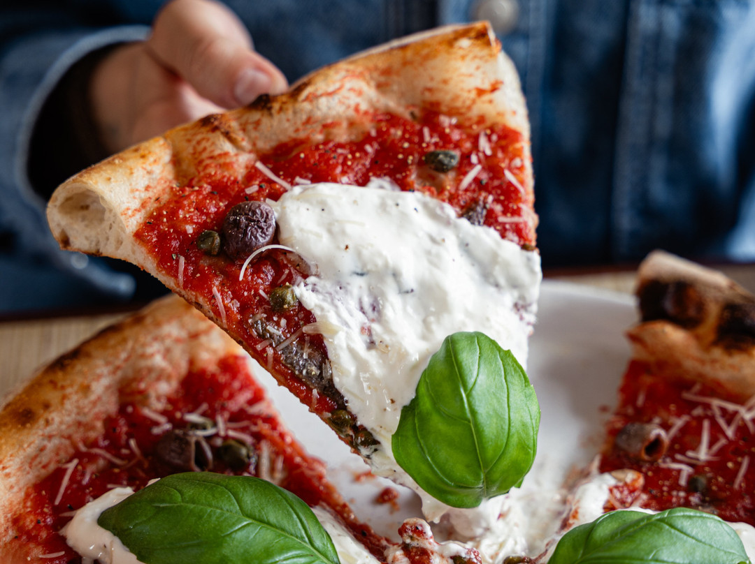 Bellacasa Pizzeria E Trattoria