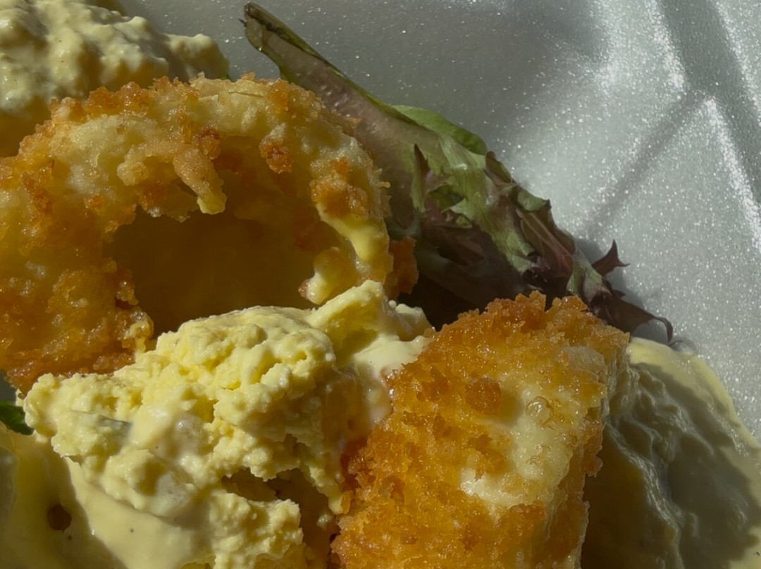 阿尔巴尼希尔顿花园酒店主图