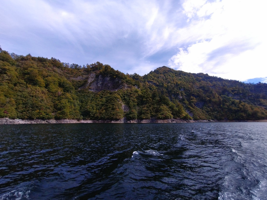 Okutadami Lake Pleasure Boat-鱼沼市必去景点