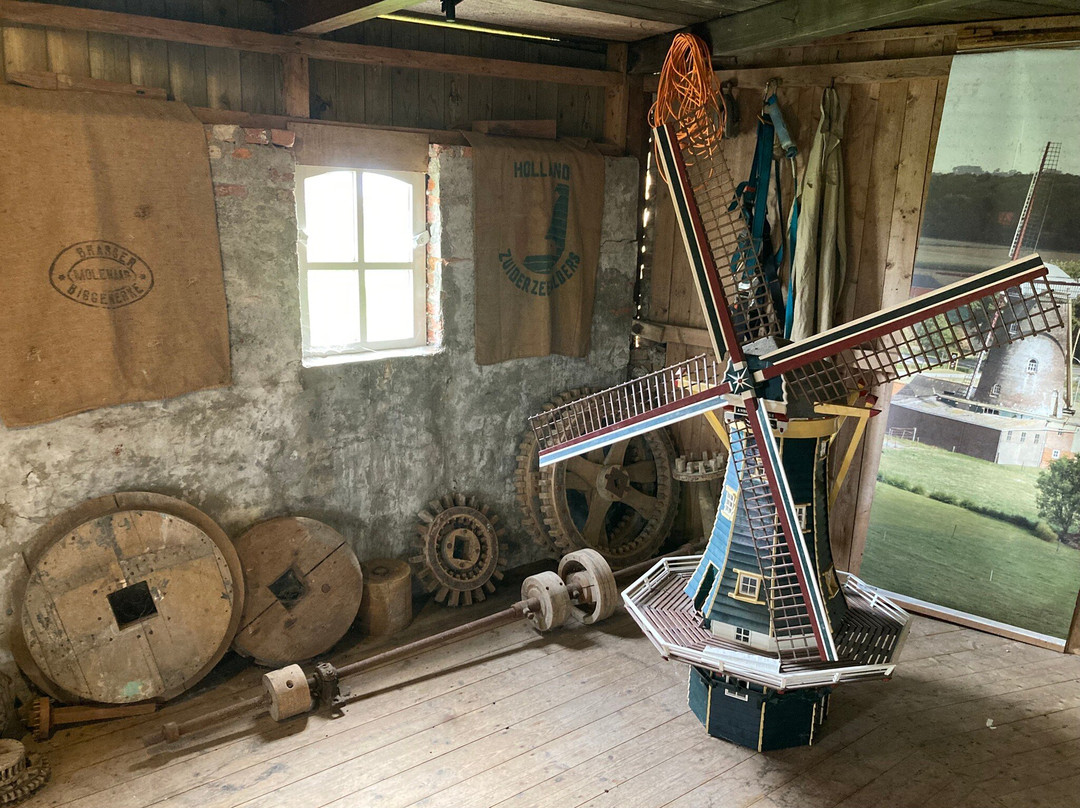 Molen de Graanhalm Gapinge-Gapinge必去景点