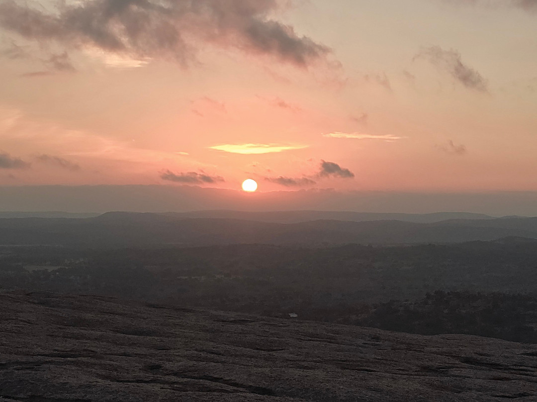Enchanted Rock State Natural Area-弗雷德里克斯堡必去景点