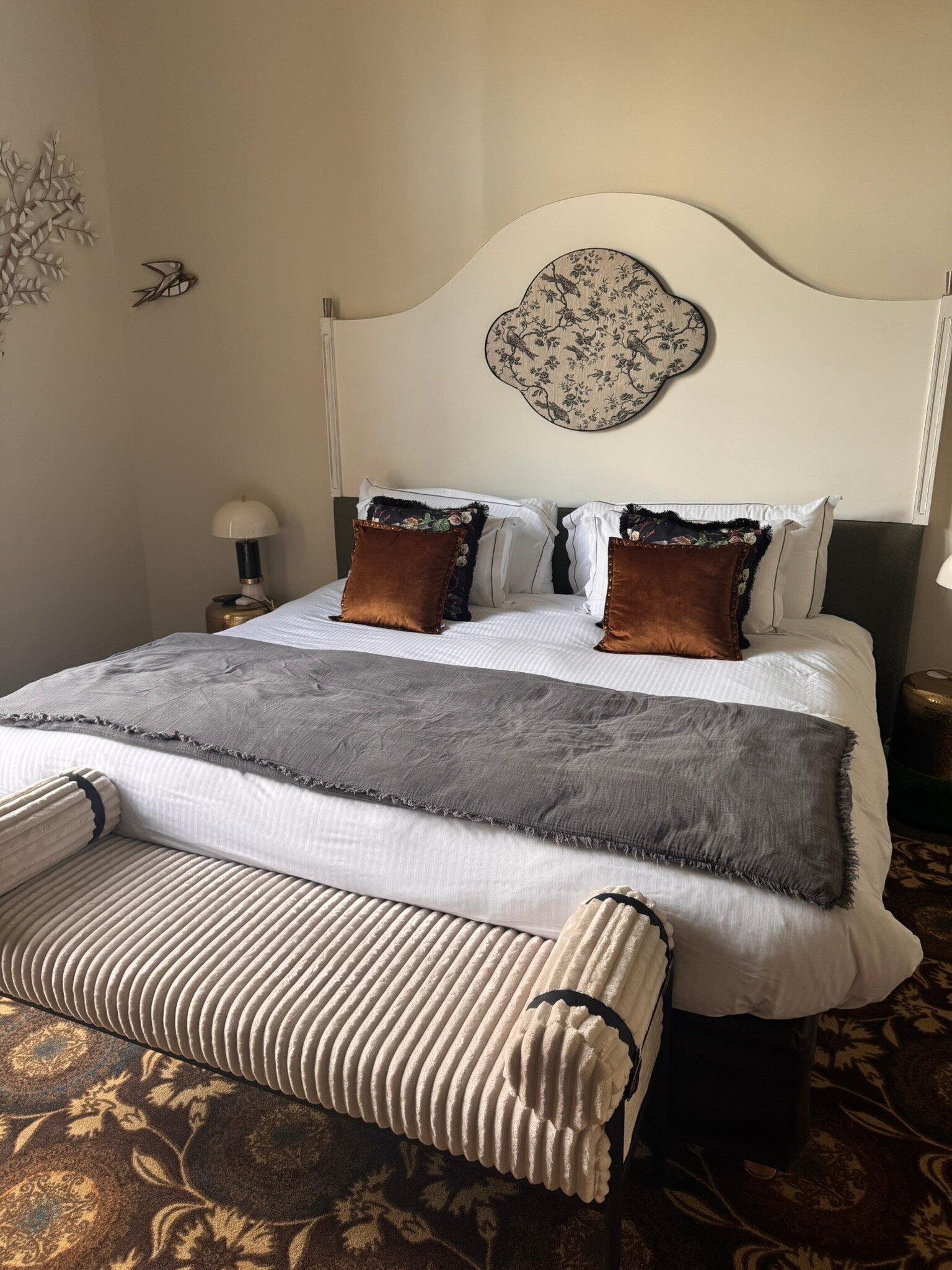 Château Jeanne & The Forest-官方