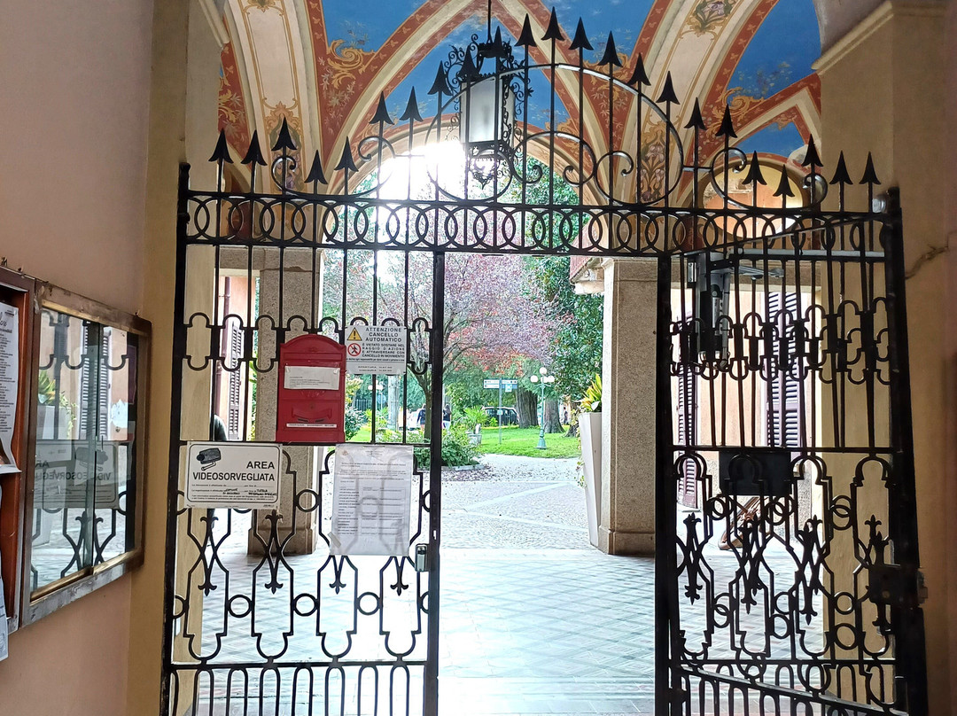 Palazzo Ferrari-Gozzano必去景点