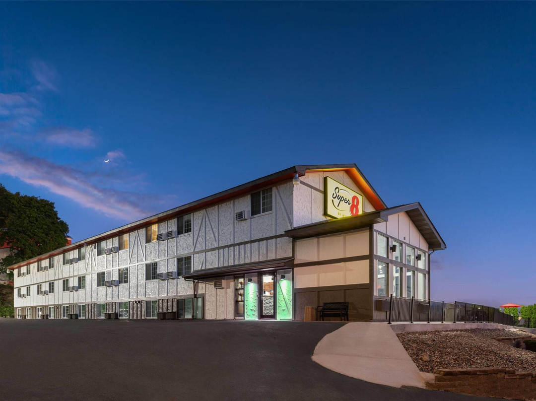 威诺纳酒店住宿-Super 8 by Wyndham Winona MN