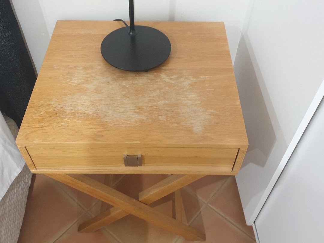 贝尔维尤市的湖泊主图