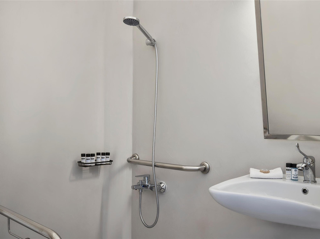 Parasporos酒店住宿-高米灵酒店