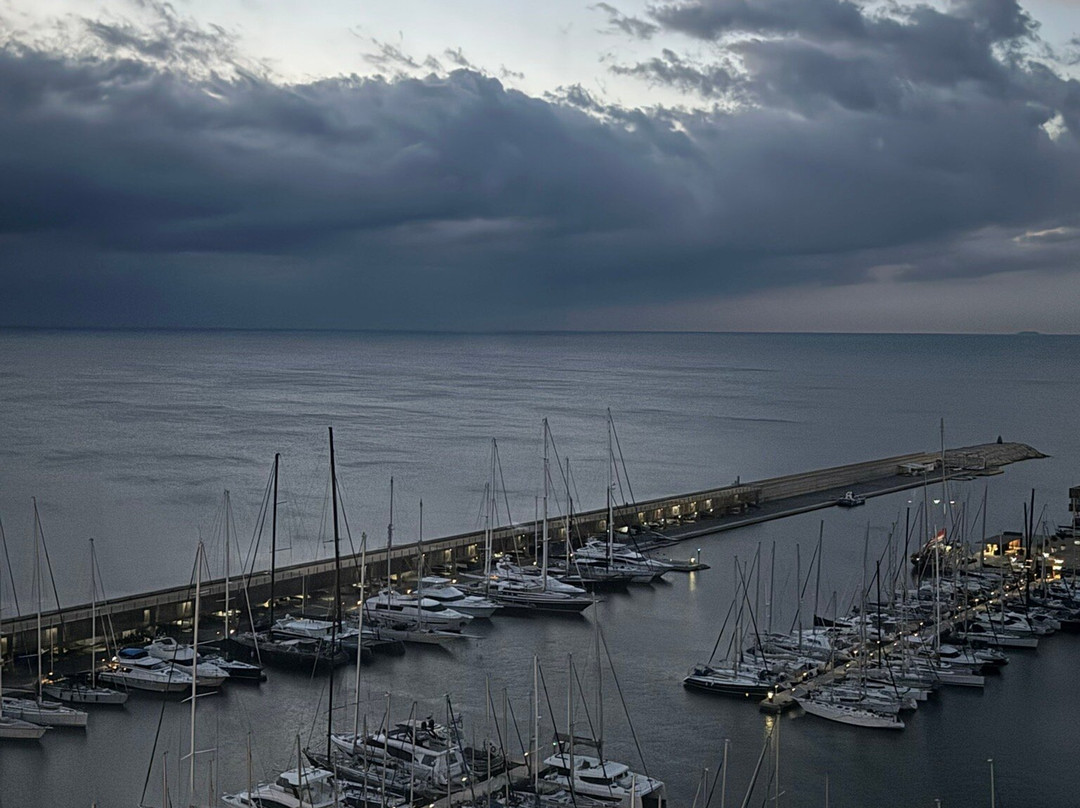 Hotel Marina Badalona主图