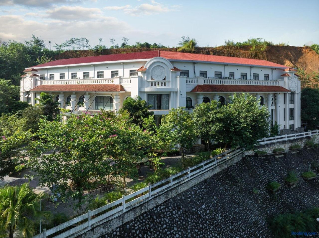 Khách Sạn Sơn Nữ