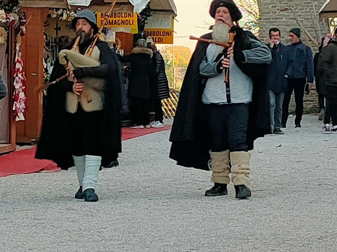 Borgo di Candelara-Candelara必去景点