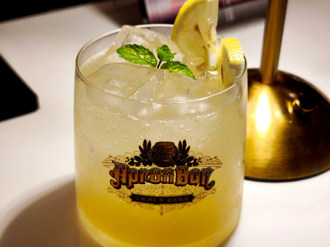 Apron Bar | Craft Beer On Samsen 4