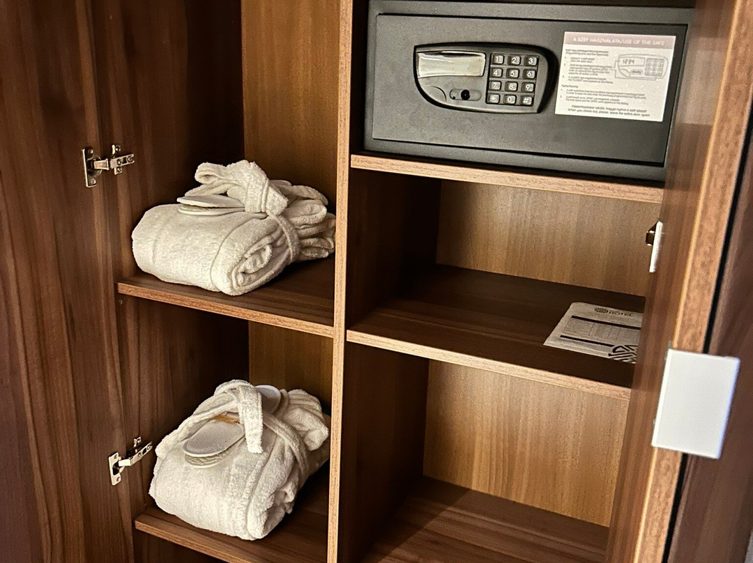 Outlet Hotel Polgár主图