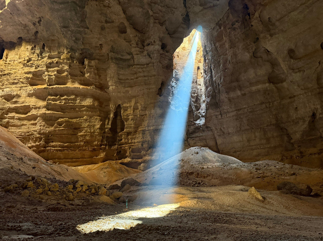 Majlis al Jinn Cave-Qurayyat必去景点