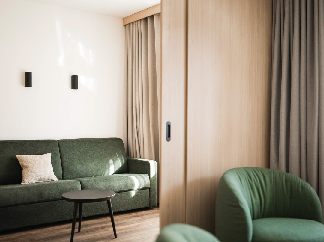 天堂运动酒店主图