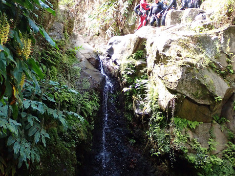 Azores Epic Adventures-蓬塔德尔加达必去景点