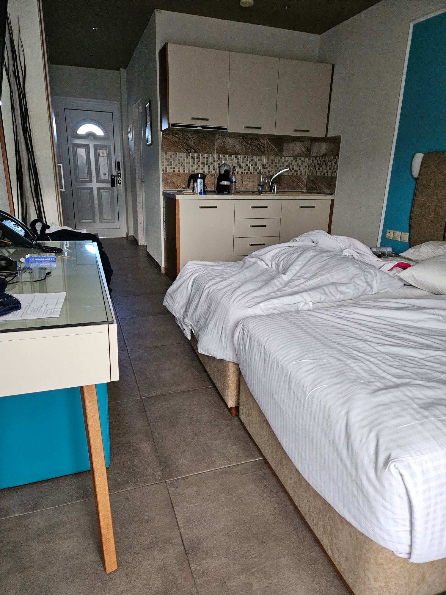 Royal Hotel and Suites-客卧