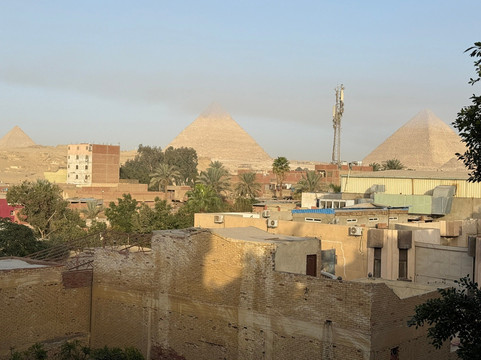 九金字塔景观酒店