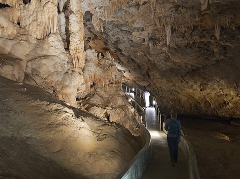 Al Hoota Cave-Al Hamra必去景点