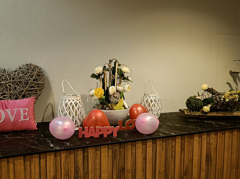 比特堡酒店主图