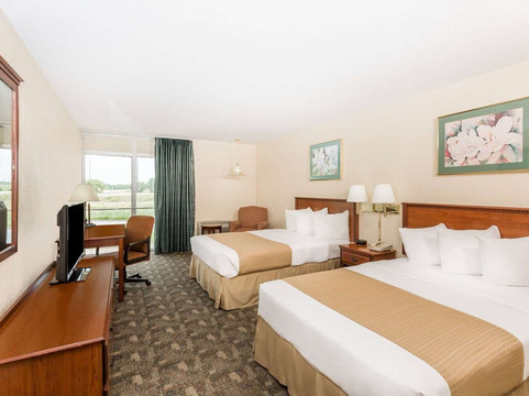 格兰德岛I-80戴斯酒店主图