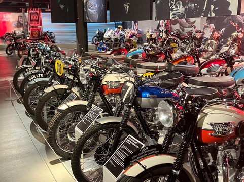 Triumph Factory Visitor Experience-欣克利必去景点