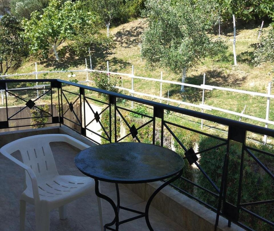 Kimi Apartments