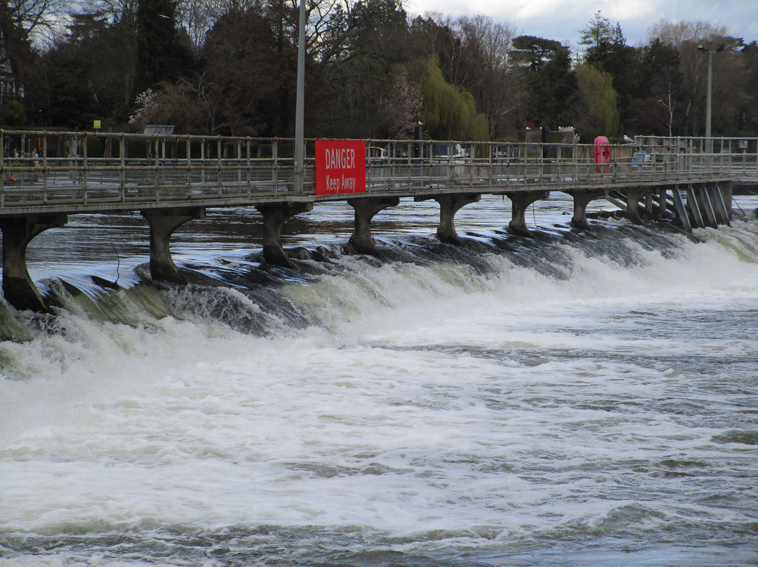 Maidenhead Boulters Weir-Maidenhead必去景点