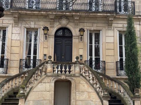 恩巴尔本旅馆主图