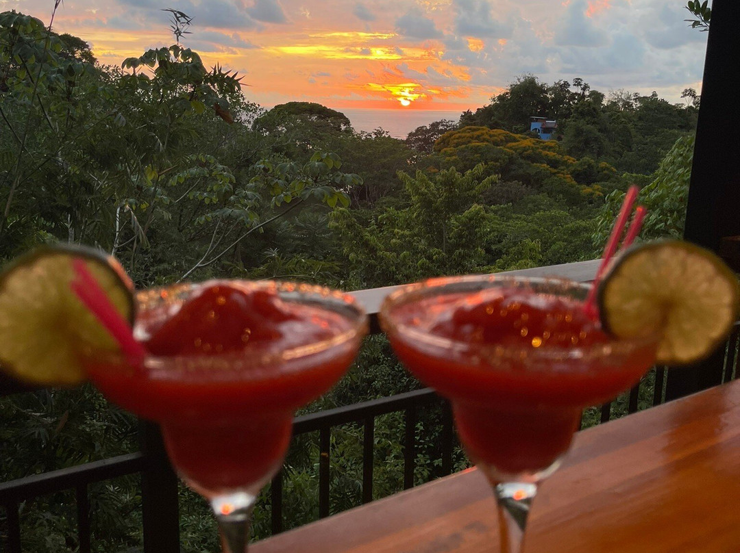 奥霍查尔心灵酒店主图