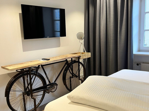 穆赫多夫酒店主图