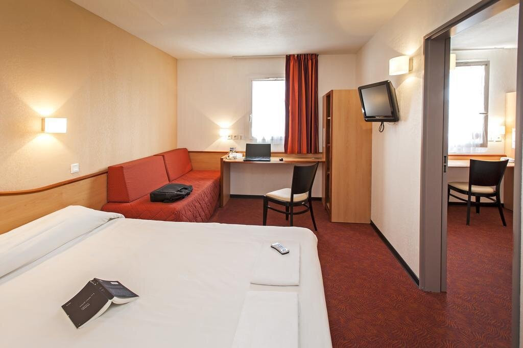 Orgueil酒店住宿-Brit Hotel Confort Montauban