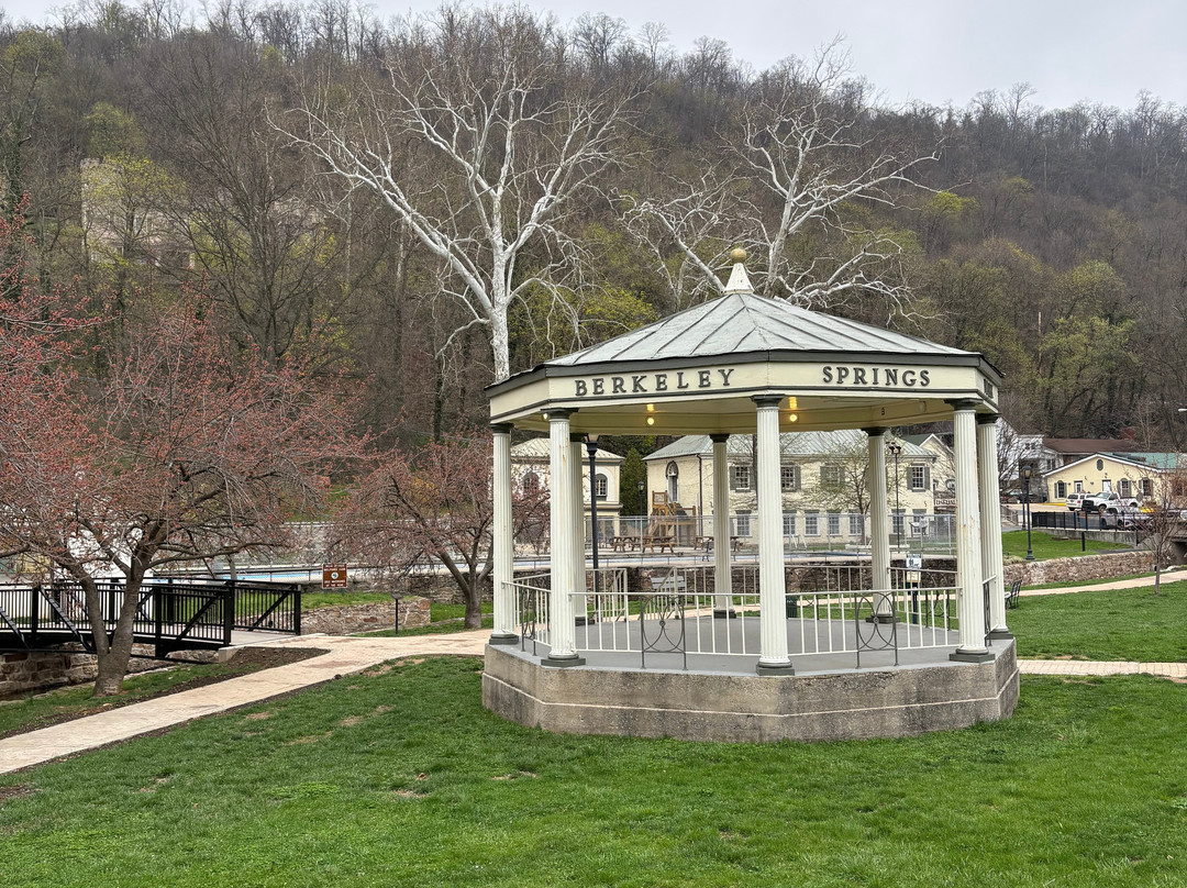 Berkeley Springs State Park-伯克利斯普林斯必去景点