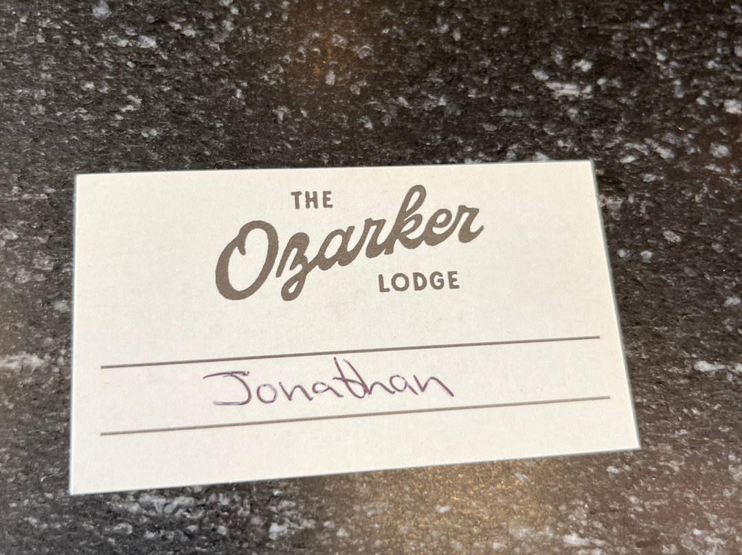 奥扎克尔旅馆主图