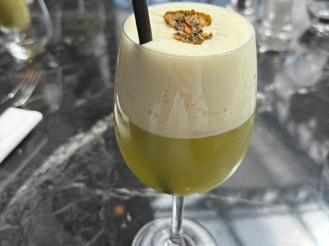 阿巴耶维勒内弗酒店主图