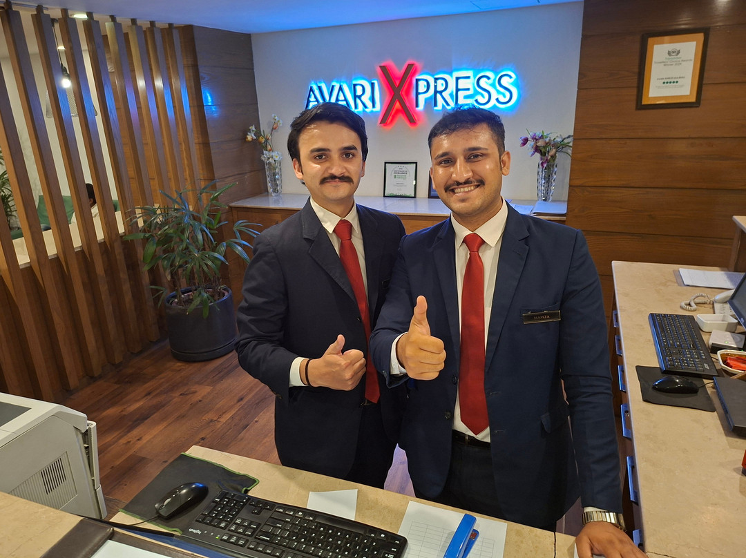 阿瓦里快线古尔伯格酒店主图