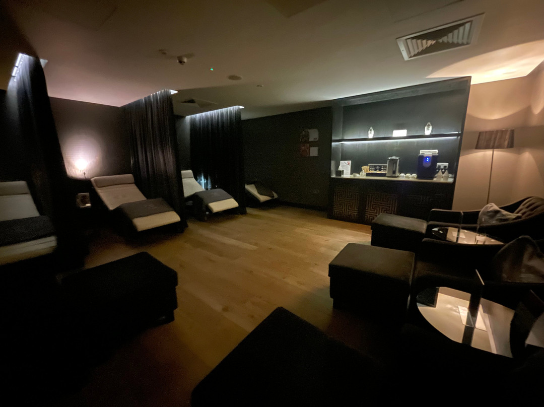 Wave Spa and Wellness