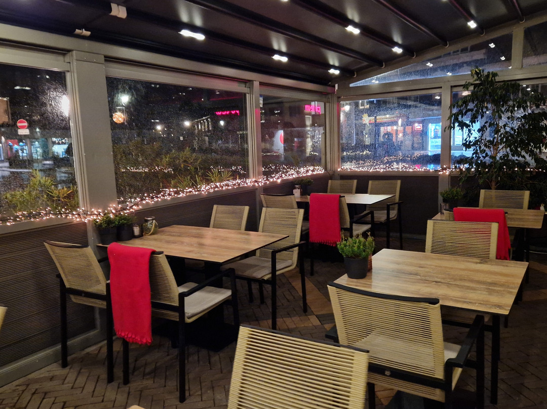 狄恩霍尔恩餐厅酒店主图