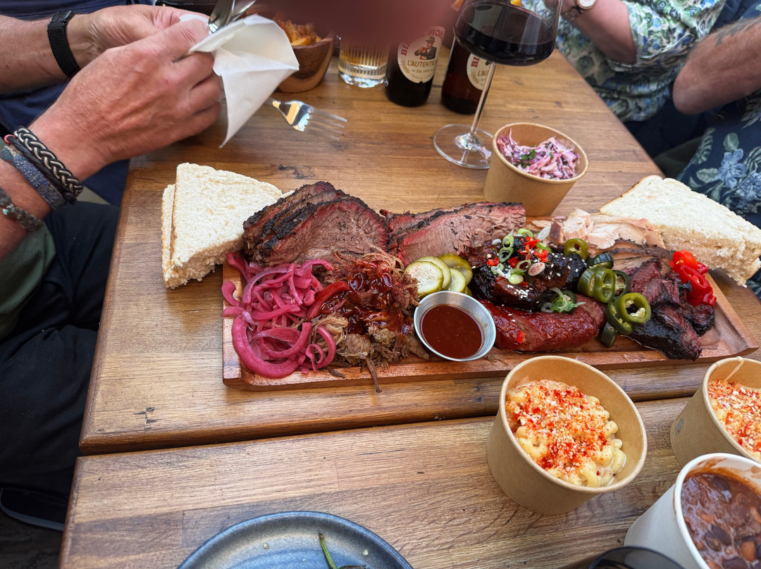 Red's Brisket Pit