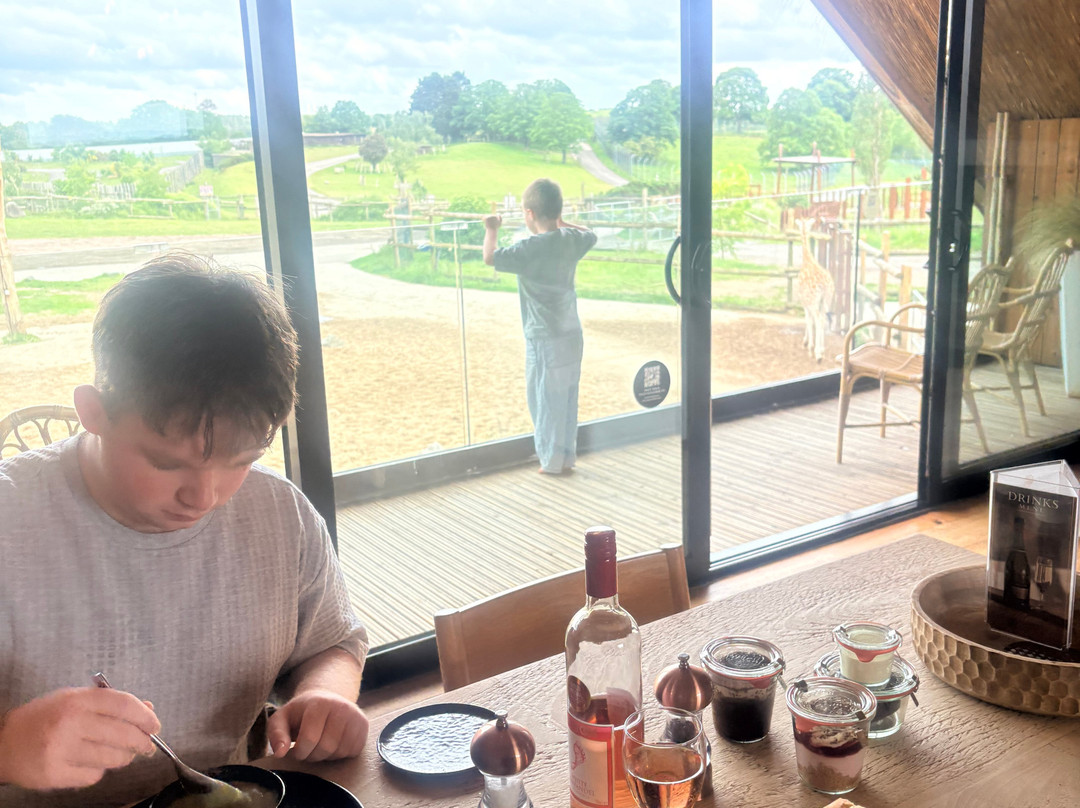 Safari Lodges At West Midlands Safari Park主图