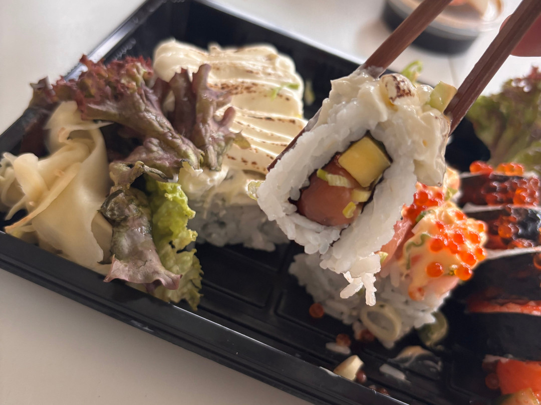ISushi x Roxys Sotra
