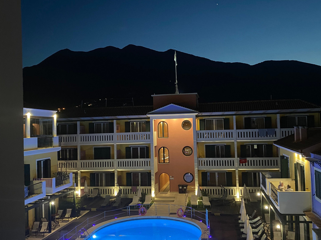 Captain Stavros Hotel主图