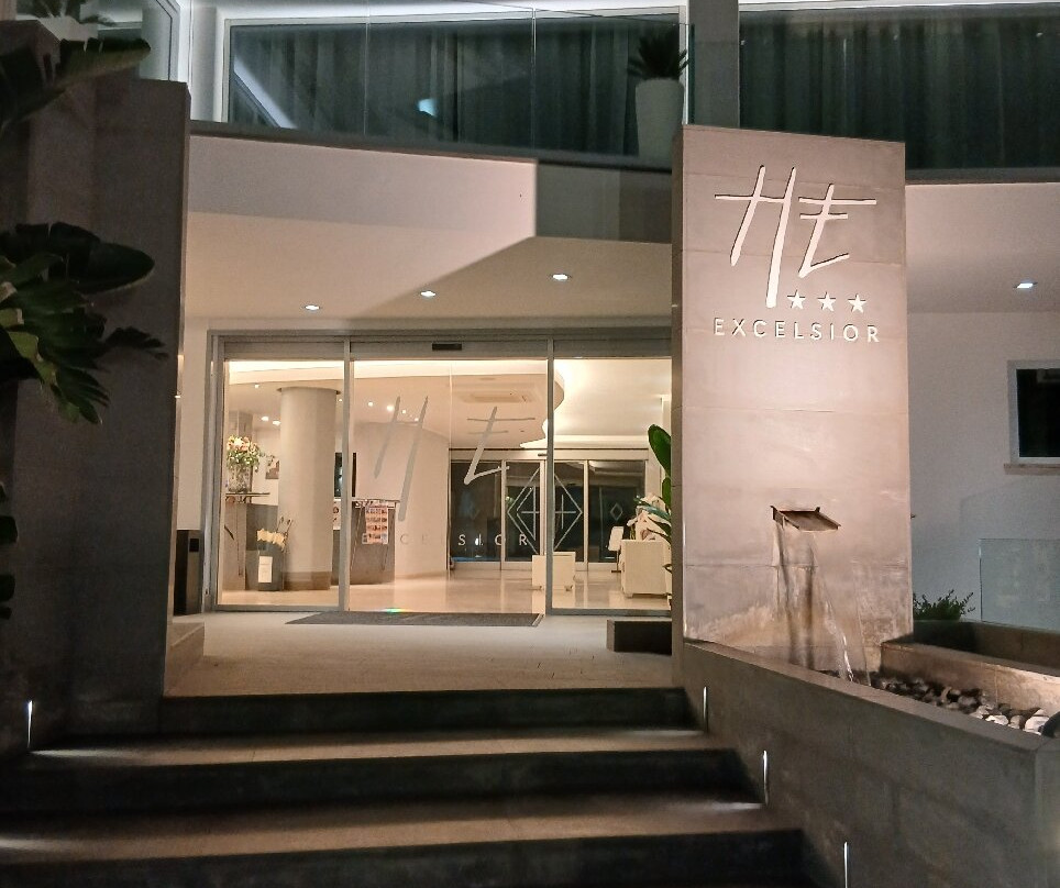 精益求精酒店主图