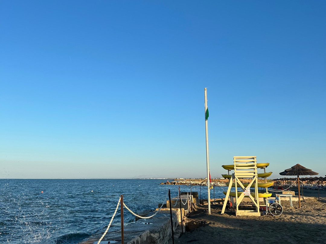 非洲海滩酒店主图