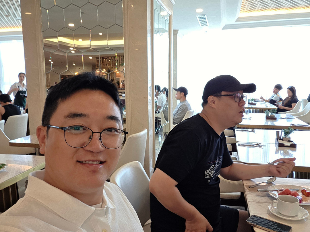 岘港美利亚珍珠河滨酒店主图