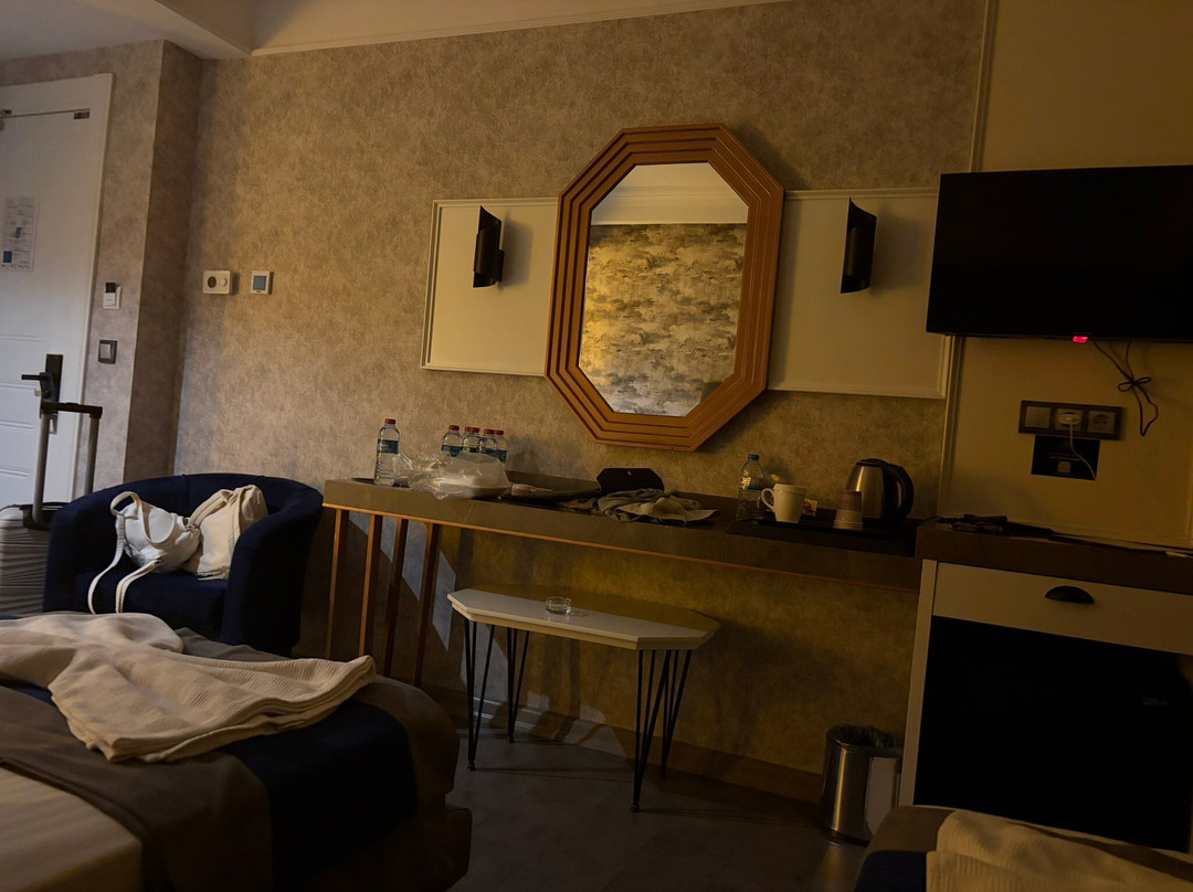 Nenessa Hotel主图