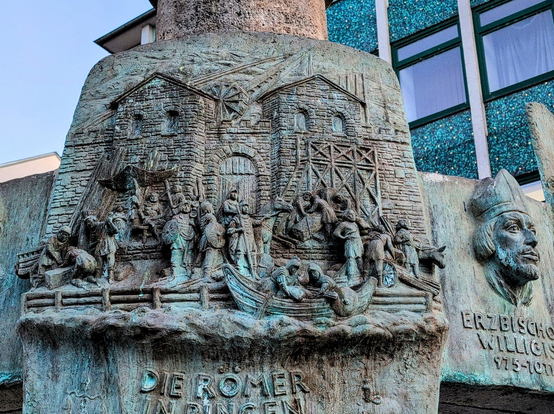 Markbrunnen mit Motiven aus der Binger Geschichte-莱茵河畔宾根必去景点