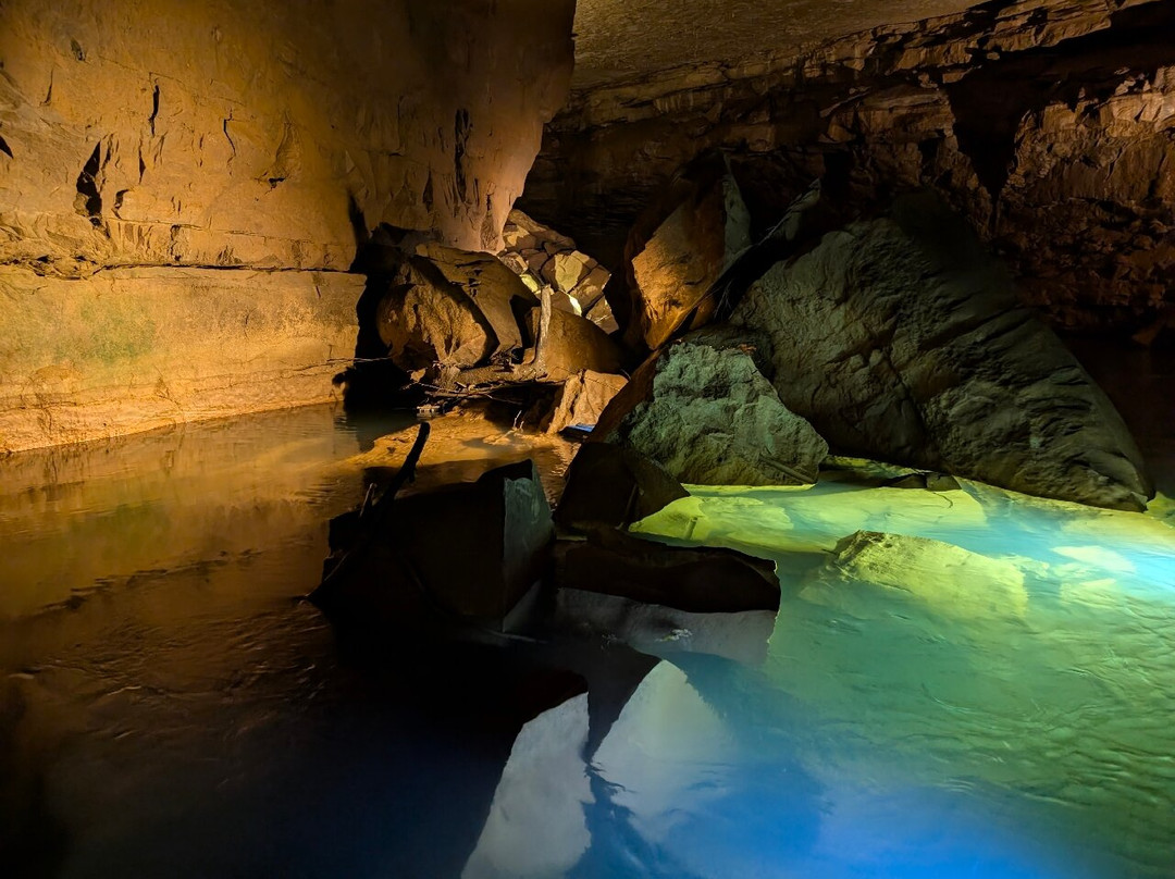 Lost River Cave-鲍灵格林必去景点