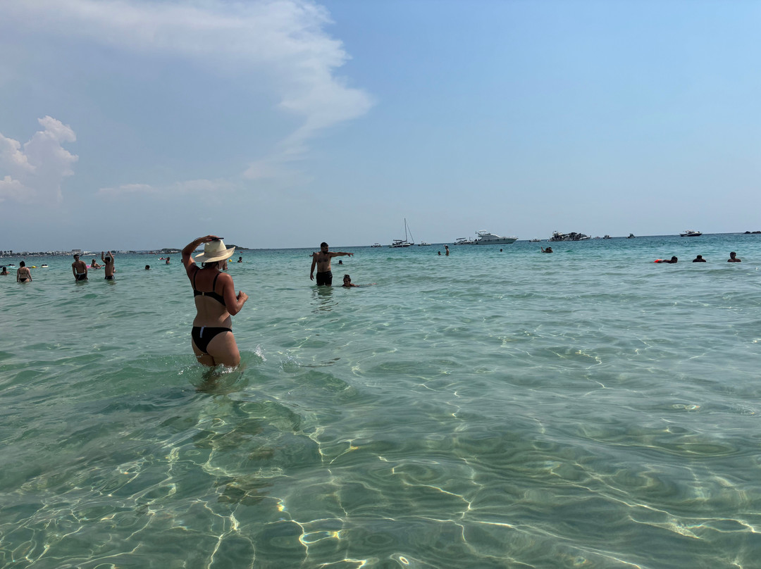Spiaggia libera Scalo di Furno-切萨雷奥港必去景点