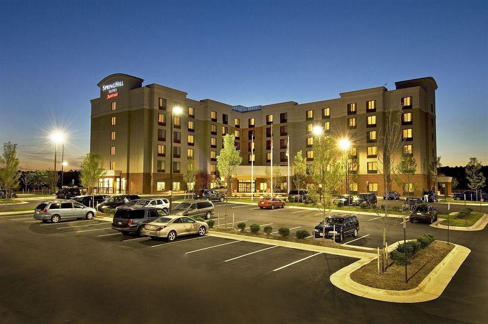 杜勒斯机场 SpringHill Suites 万豪酒店主图
