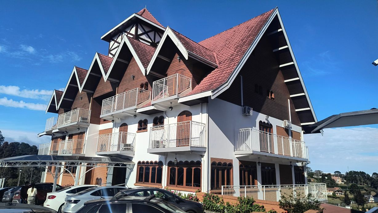 堡萨达雷坎托阿尔梅达酒店-旅行者